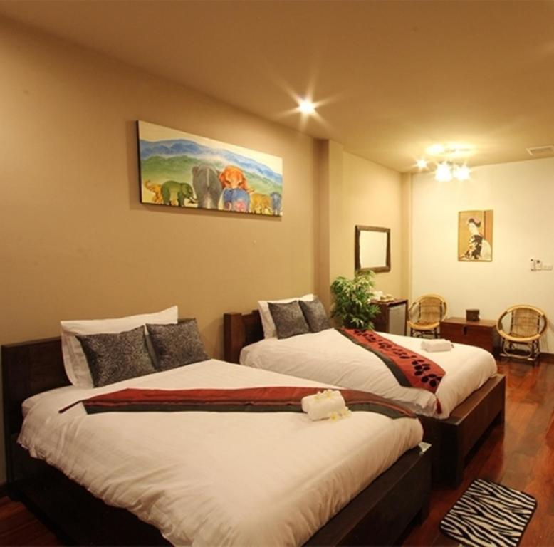 Thongran'S House Hotel Chiang Mai Quarto foto
