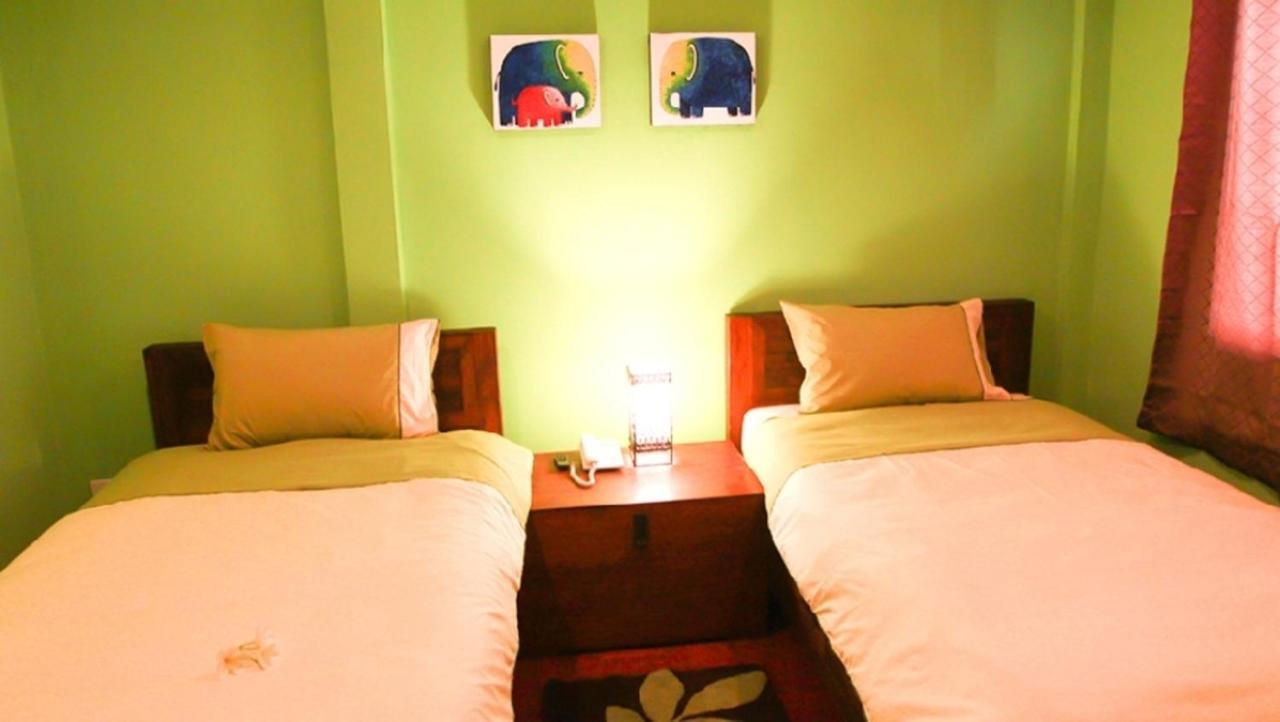 Thongran'S House Hotel Chiang Mai Quarto foto